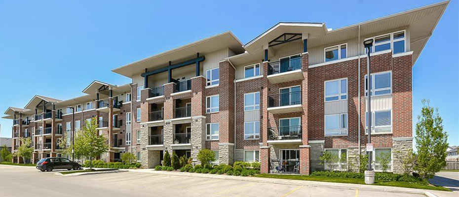 Trafalgar Court at 37-39-41-43-45 Goodwin Drive, Guelph